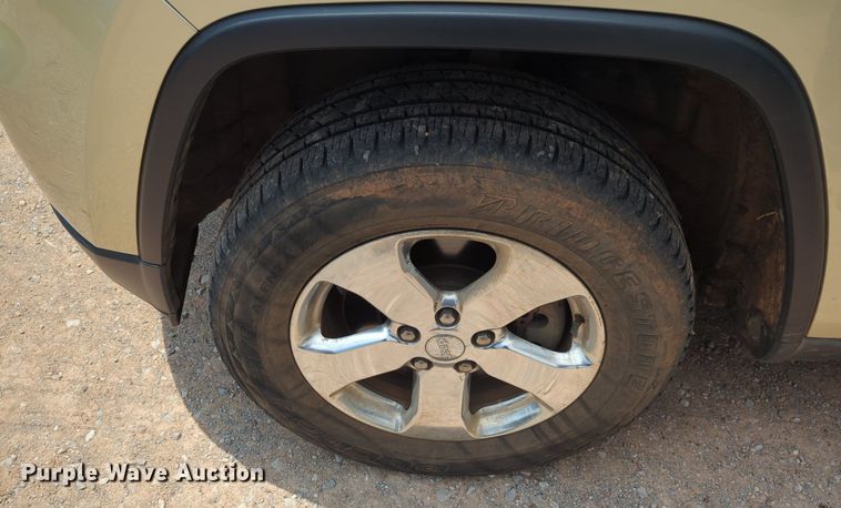 image for item NW9612 2011 Jeep Grand Cherokee Overland SUV