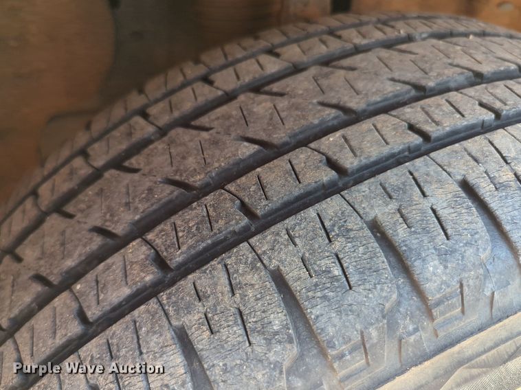 image for item NW9612 2011 Jeep Grand Cherokee Overland SUV