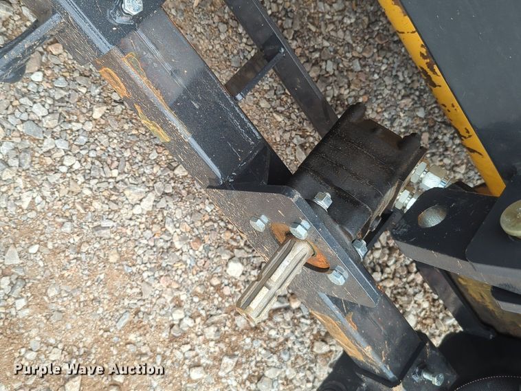 image for item NW9657 2023 Land Honor PHA-16-2C skid steer three point hitch adapter