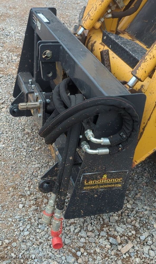image for item NW9657 2023 Land Honor PHA-16-2C skid steer three point hitch adapter
