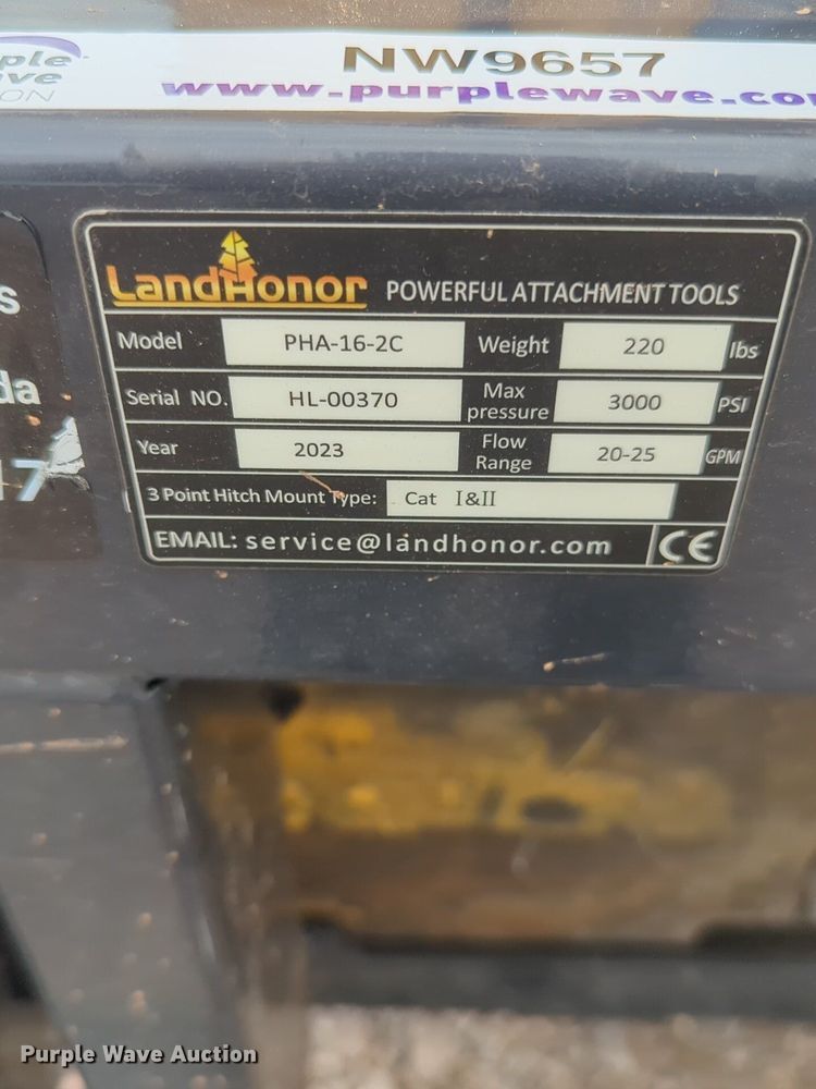 image for item NW9657 2023 Land Honor PHA-16-2C skid steer three point hitch adapter