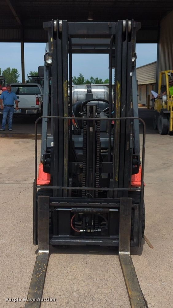 image for item NW9660 1999 Toyota 7FGCU25 forklift