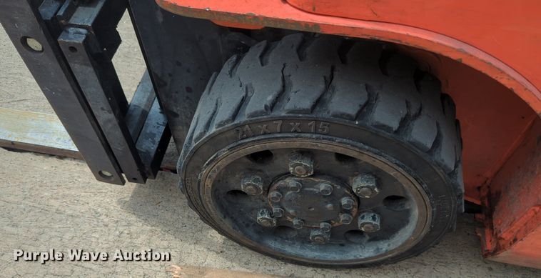 image for item NW9660 1999 Toyota 7FGCU25 forklift