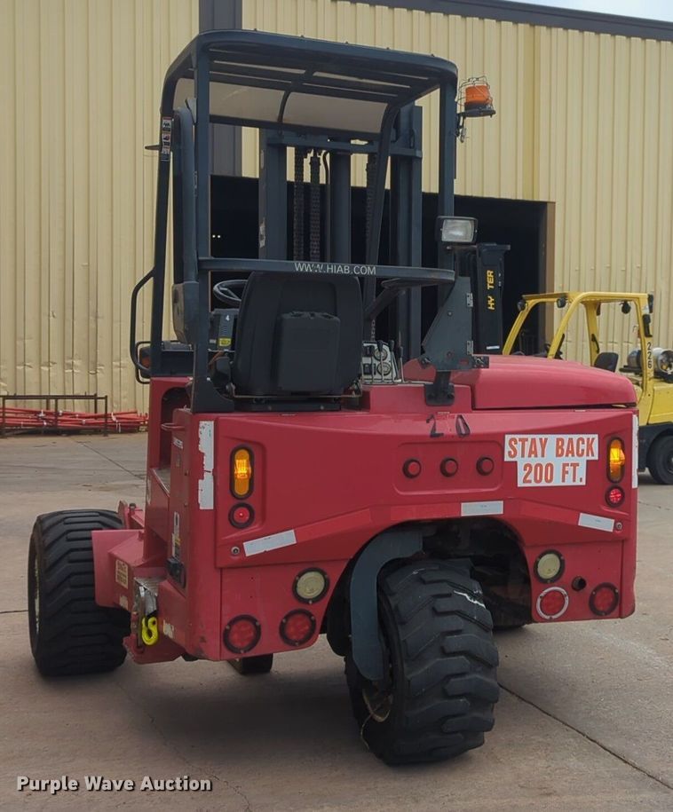 image for item NW9661 2014 Moffett M55 forklift