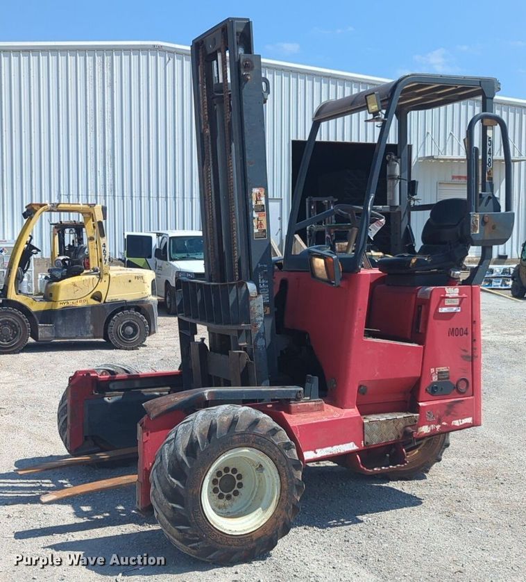 image for item NW9669 Moffett M55 forklift