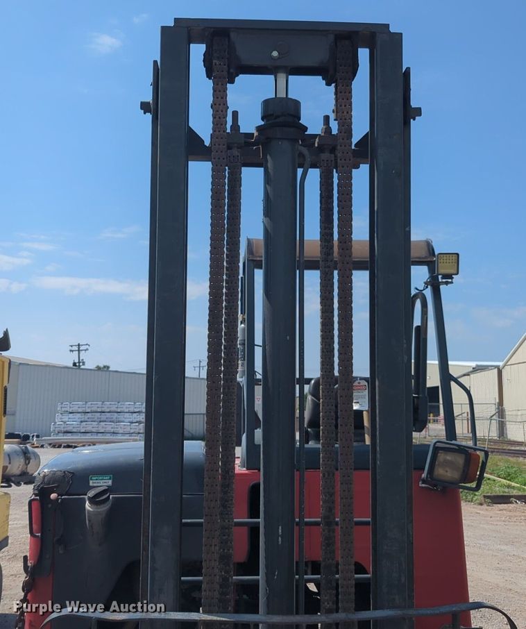 image for item NW9669 Moffett M55 forklift