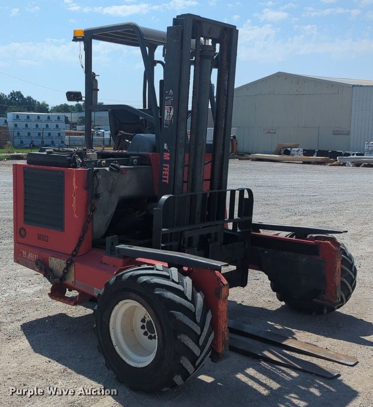 image for item NW9671 2006 Moffet M55 forklift