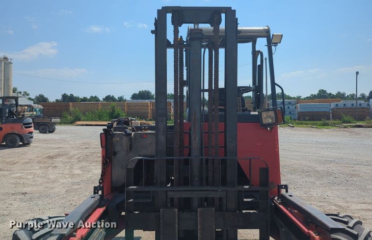 image for item NW9671 2006 Moffet M55 forklift