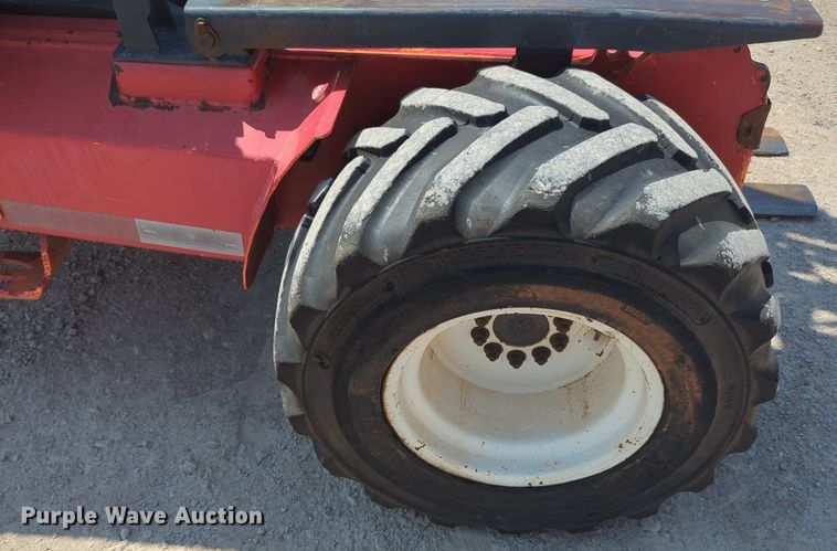 image for item NW9671 2006 Moffet M55 forklift