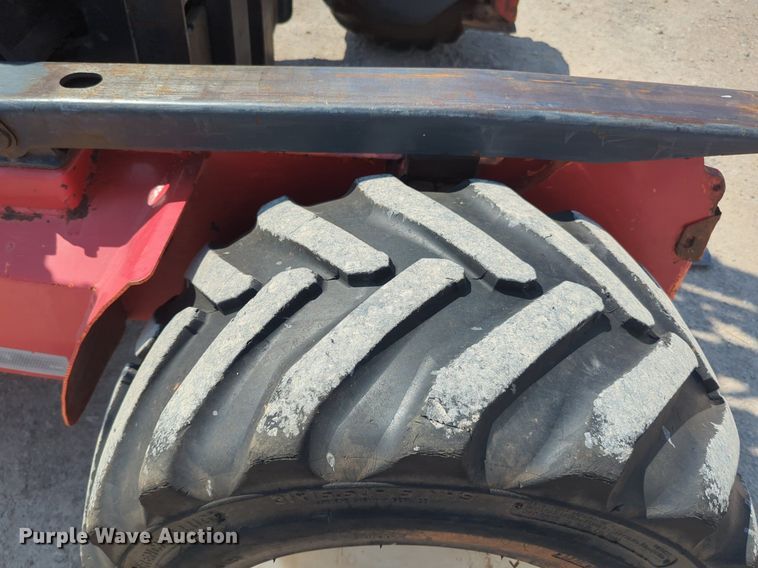 image for item NW9671 2006 Moffet M55 forklift