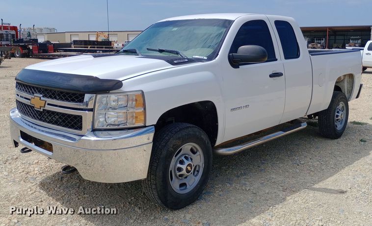 image for item NY9306 2013 Chevrolet Silverado 2500HD Ext. Cab pickup truck