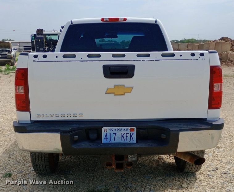 image for item NY9306 2013 Chevrolet Silverado 2500HD Ext. Cab pickup truck
