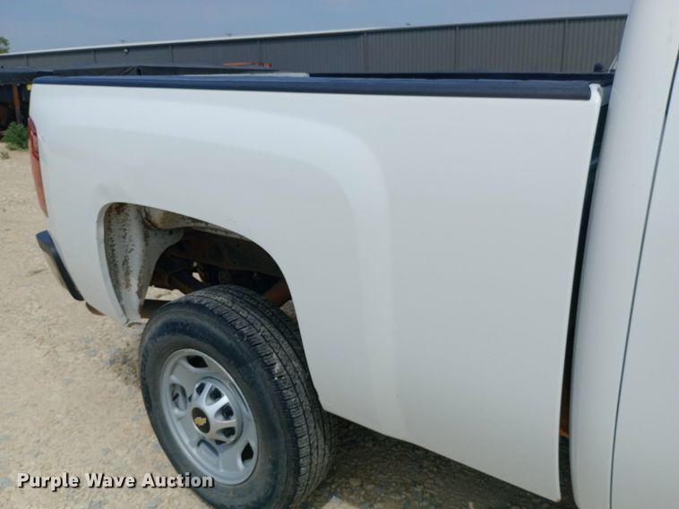 image for item NY9306 2013 Chevrolet Silverado 2500HD Ext. Cab pickup truck