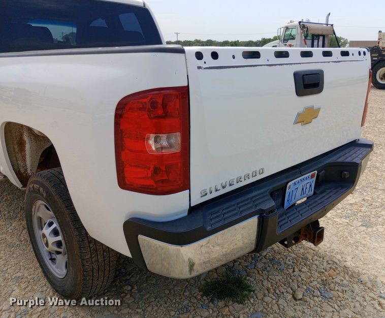 image for item NY9306 2013 Chevrolet Silverado 2500HD Ext. Cab pickup truck
