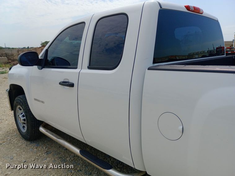 image for item NY9306 2013 Chevrolet Silverado 2500HD Ext. Cab pickup truck