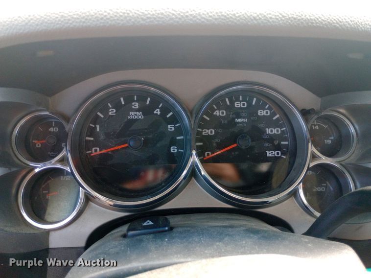 image for item NY9306 2013 Chevrolet Silverado 2500HD Ext. Cab pickup truck