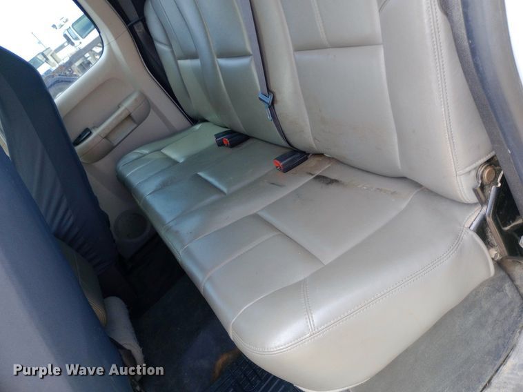 image for item NY9306 2013 Chevrolet Silverado 2500HD Ext. Cab pickup truck