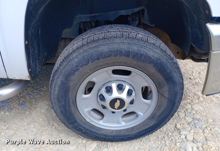 image for item NY9306 2013 Chevrolet Silverado 2500HD Ext. Cab pickup truck