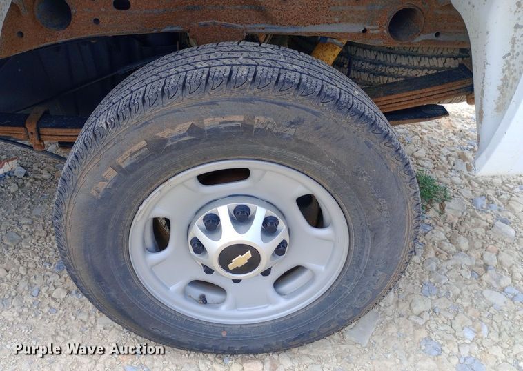 image for item NY9306 2013 Chevrolet Silverado 2500HD Ext. Cab pickup truck