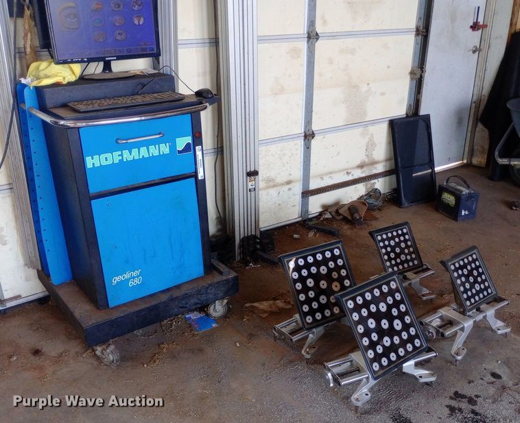 image for item NY9361 Hofmann alignment machine 