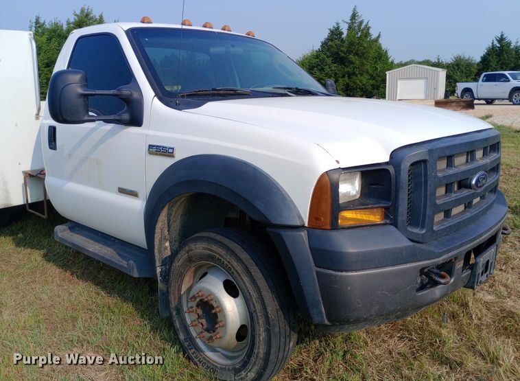 image for item NY9369 2007 Ford F550 Super Duty XL utility / service truck