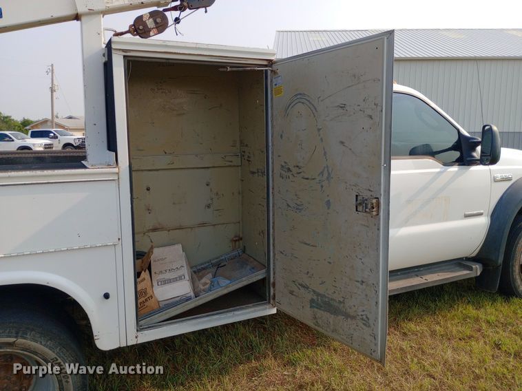 image for item NY9369 2007 Ford F550 Super Duty XL utility / service truck