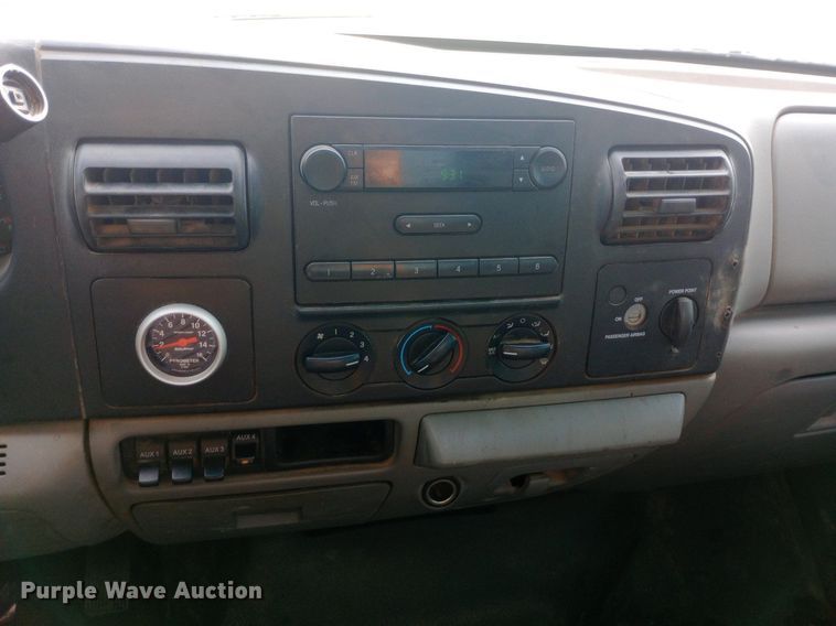 image for item NY9369 2007 Ford F550 Super Duty XL utility / service truck