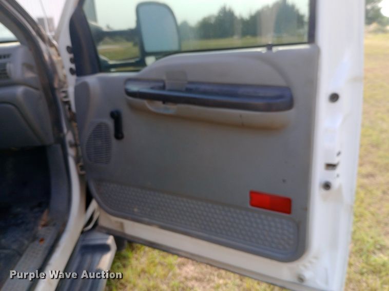 image for item NY9369 2007 Ford F550 Super Duty XL utility / service truck