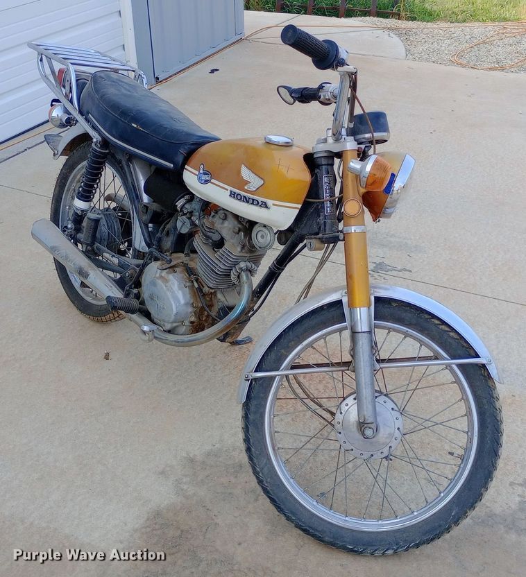 image for item NY9373 1973 Honda CB100 motorcycle