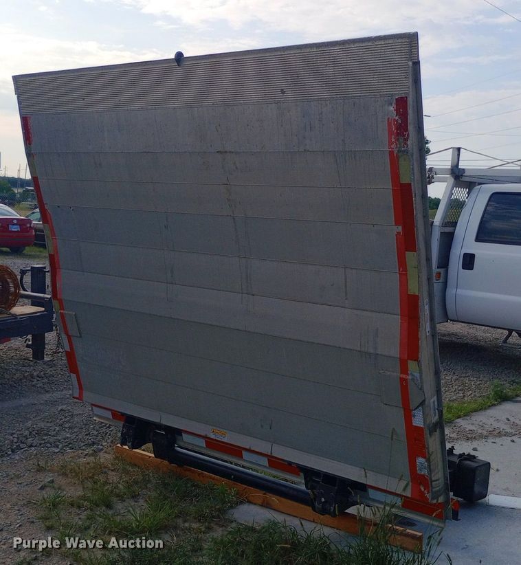 image for item NY9384 Lift gate