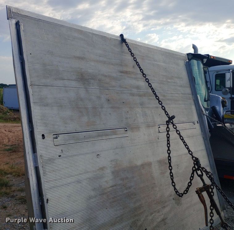 image for item NY9384 Lift gate