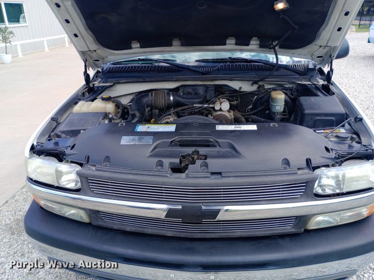 image for item NY9385 2001 Chevrolet  Silverado 1500 pickup truck