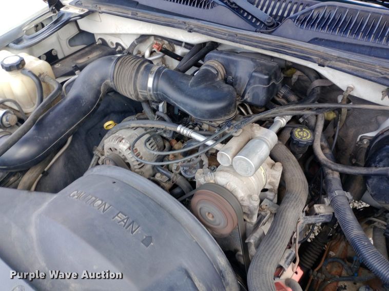 image for item NY9385 2001 Chevrolet  Silverado 1500 pickup truck