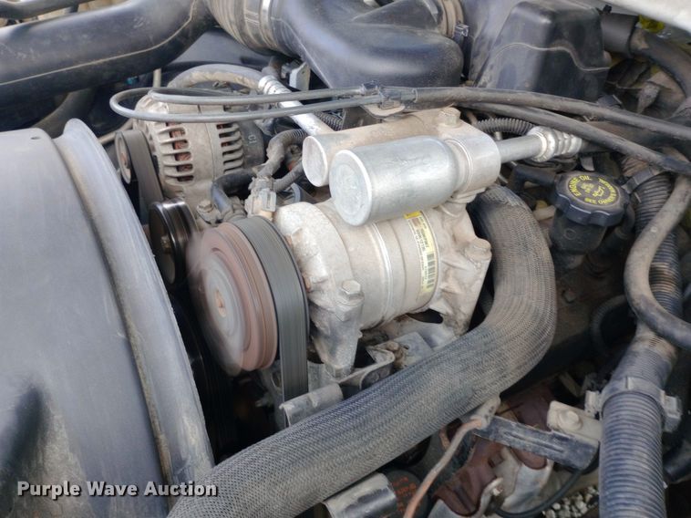 image for item NY9385 2001 Chevrolet  Silverado 1500 pickup truck