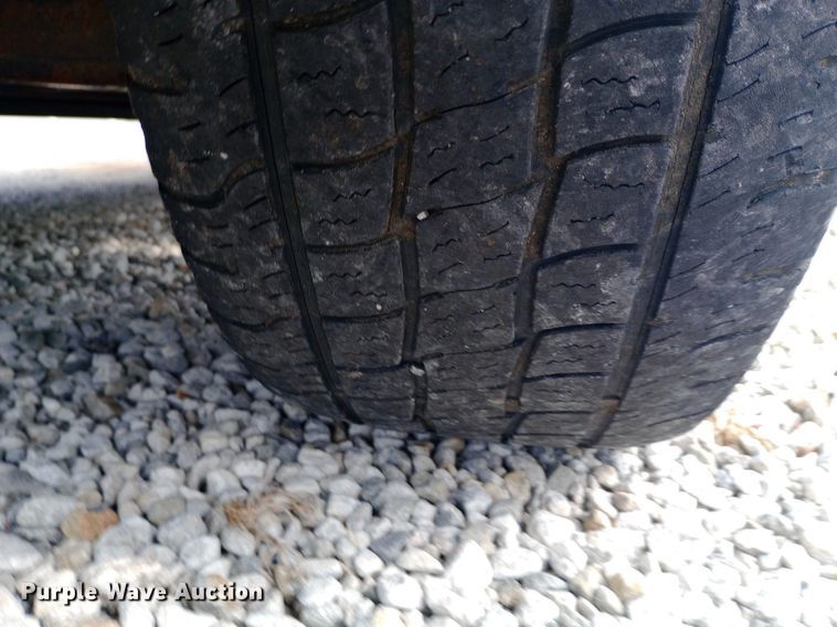 image for item NY9385 2001 Chevrolet  Silverado 1500 pickup truck