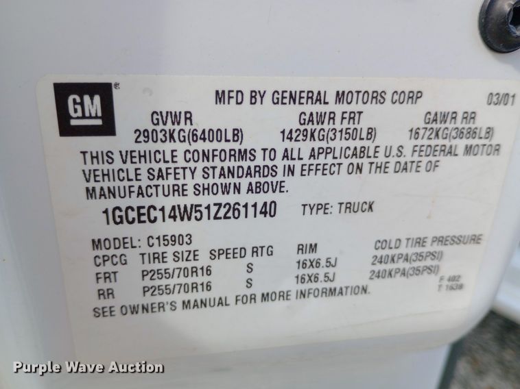 image for item NY9385 2001 Chevrolet  Silverado 1500 pickup truck