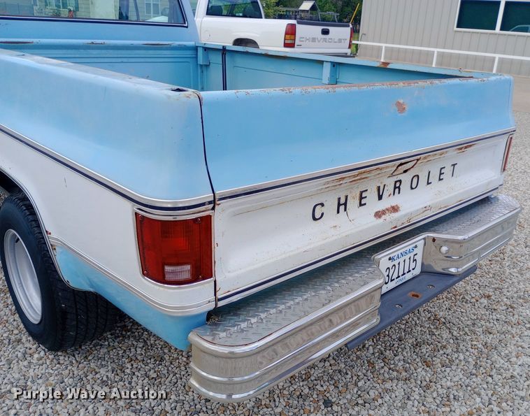 image for item NY9386 1976 Chevrolet  Scotsdale pickup truck