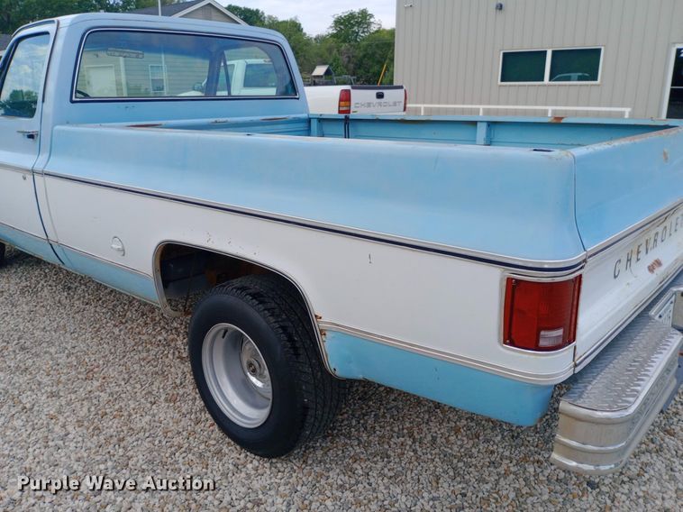 image for item NY9386 1976 Chevrolet  Scotsdale pickup truck