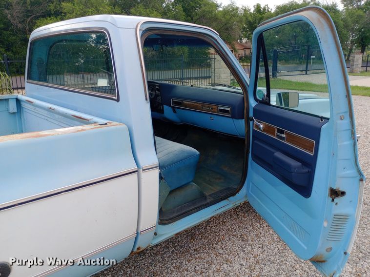 image for item NY9386 1976 Chevrolet  Scotsdale pickup truck