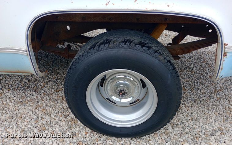 image for item NY9386 1976 Chevrolet  Scotsdale pickup truck