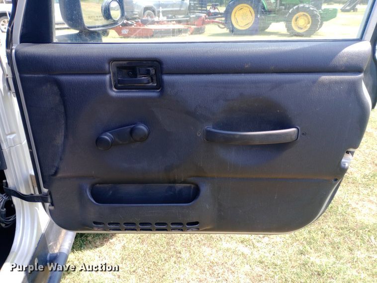 image for item NY9405 2004 Jeep Wrangler SUV