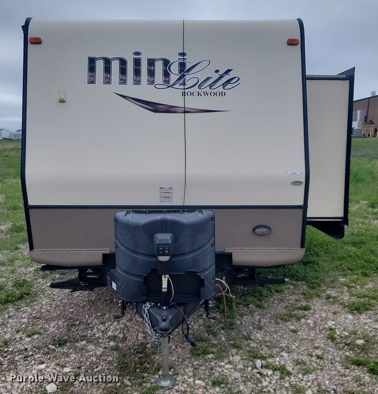 image for item NZ9825 2015 Forest River Lockwood 2504S camper