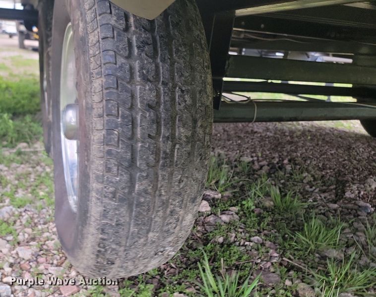 image for item NZ9825 2015 Forest River Lockwood 2504S camper