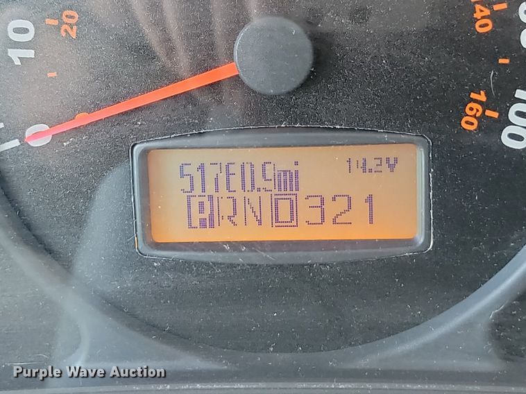 image for item NZ9932 2006 Winnebago Adventurer 35A RV