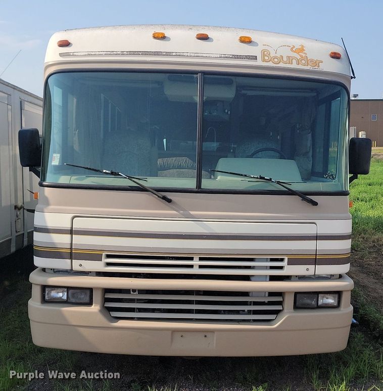 image for item OD9588 1995 American Dream Ford35 Bounder RV