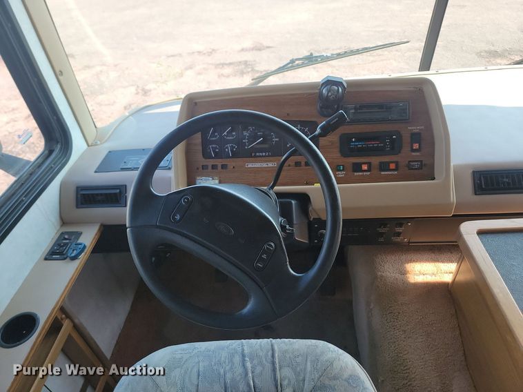 image for item OD9588 1995 American Dream Ford35 Bounder RV