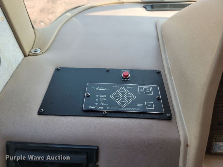 image for item OD9588 1995 American Dream Ford35 Bounder RV