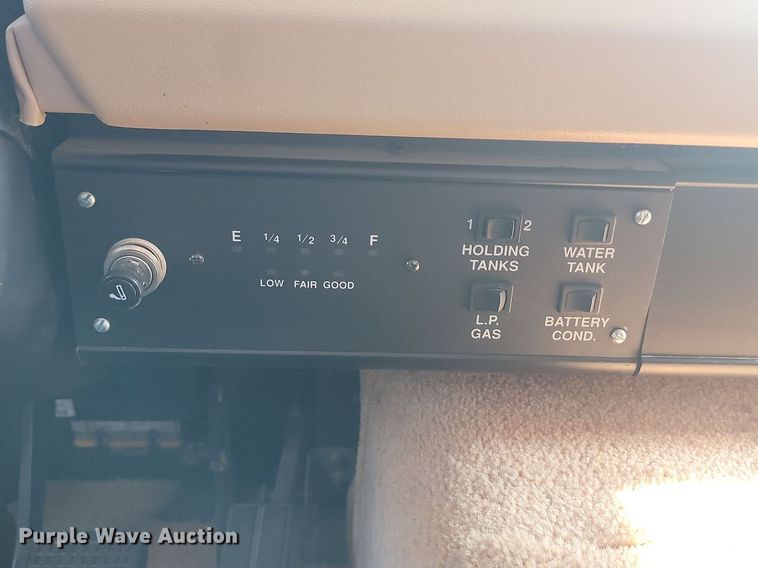 image for item OD9588 1995 American Dream Ford35 Bounder RV