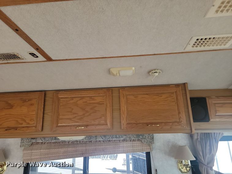 image for item OD9588 1995 American Dream Ford35 Bounder RV