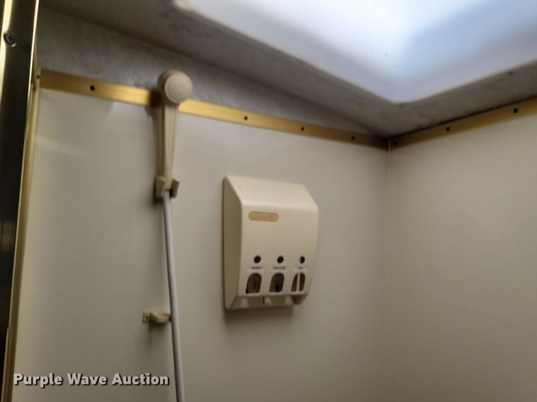 image for item OD9588 1995 American Dream Ford35 Bounder RV